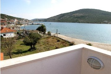 Hrvatska Privát Vinišće, Eksterijer